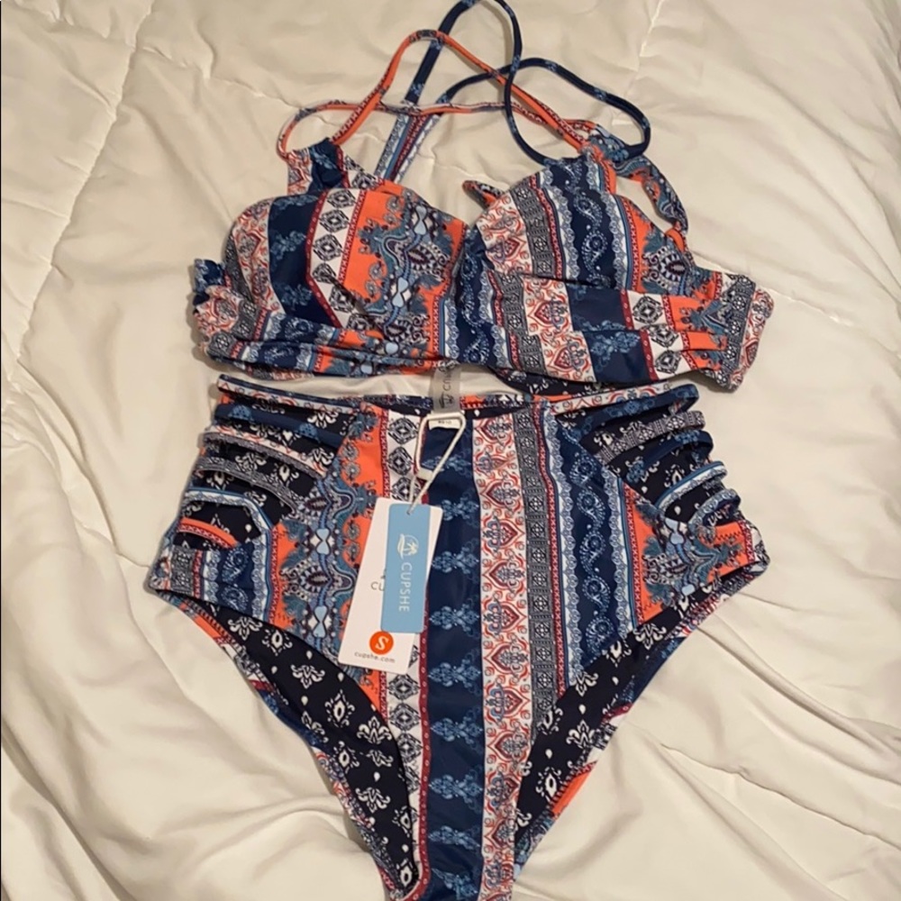 Cupshe bathing suit multicolored, size S